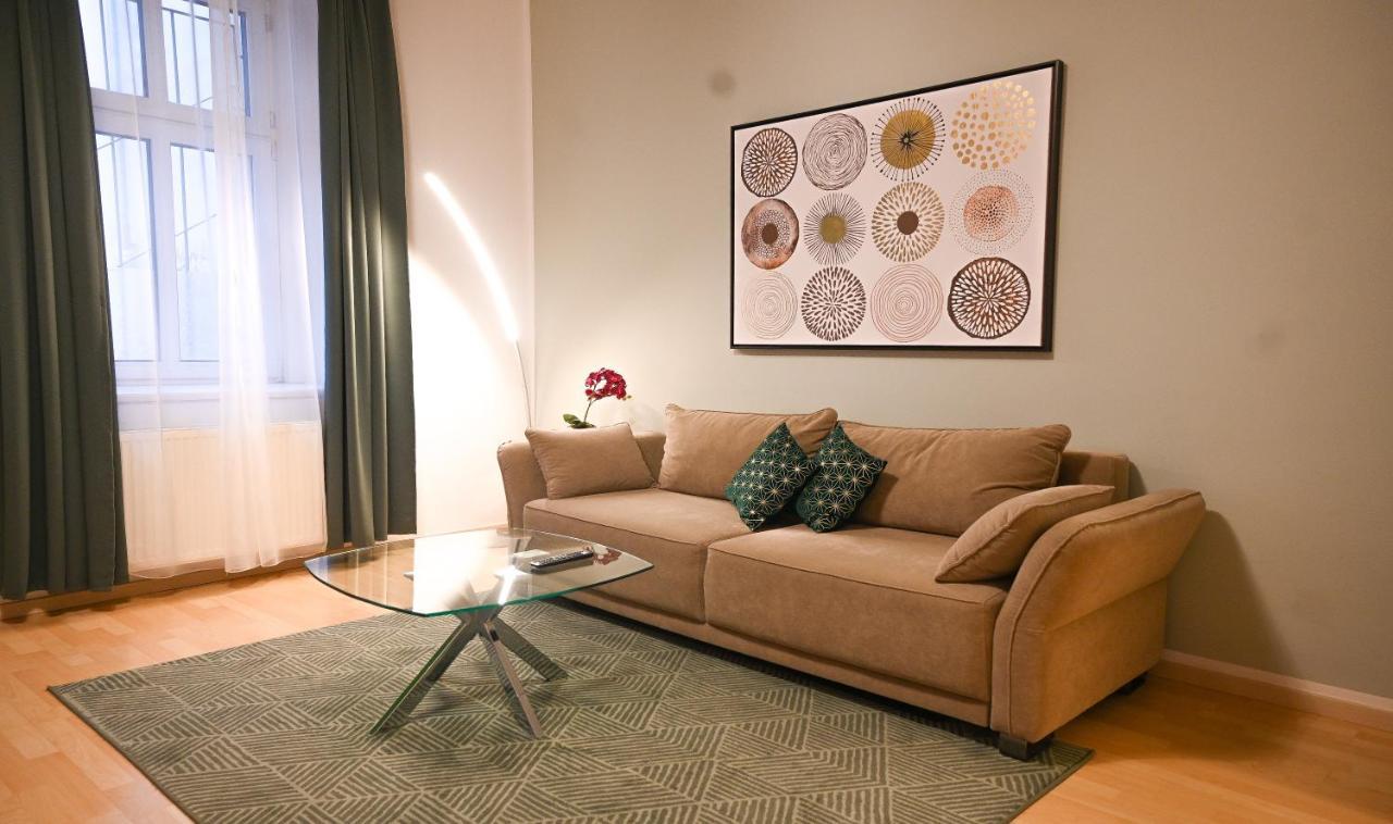 Amazing Suite Altes AKH Wenen Buitenkant foto